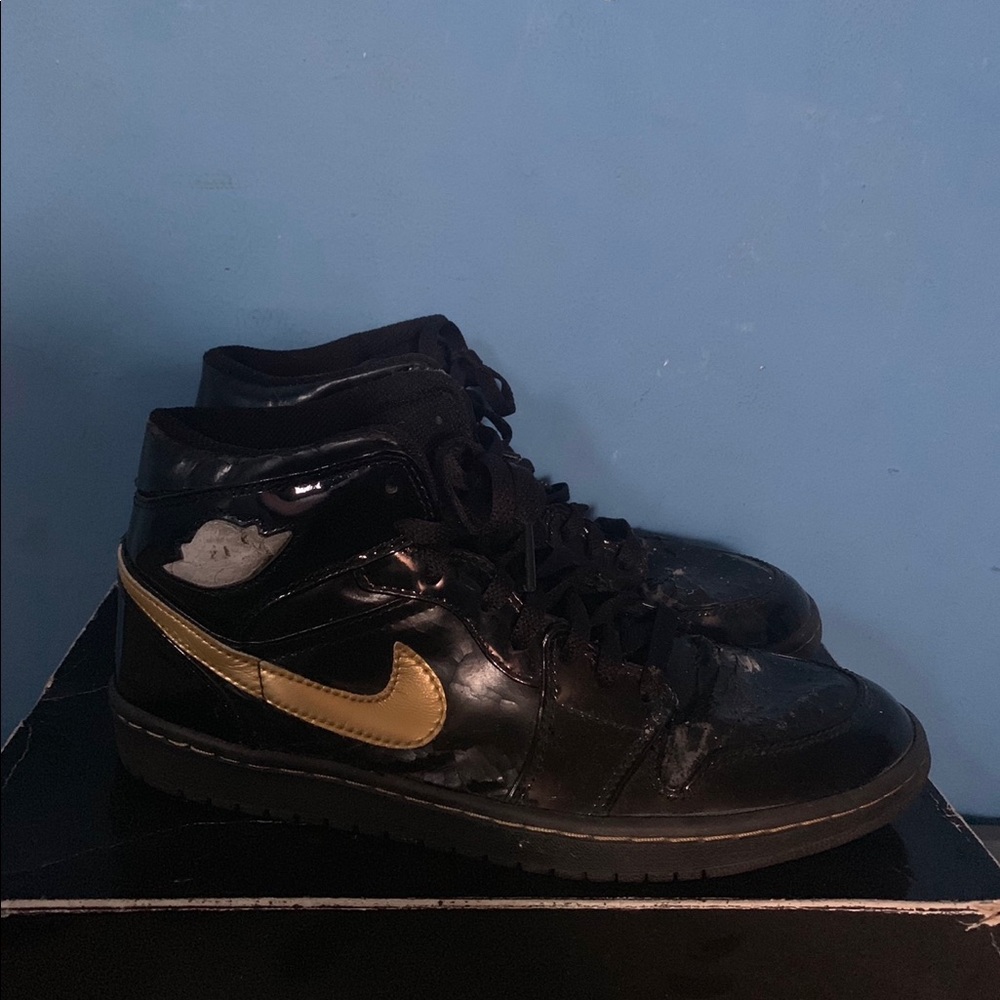 Air Jordan 1 2003 Patent black gold